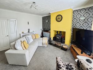 Lounge- click for photo gallery